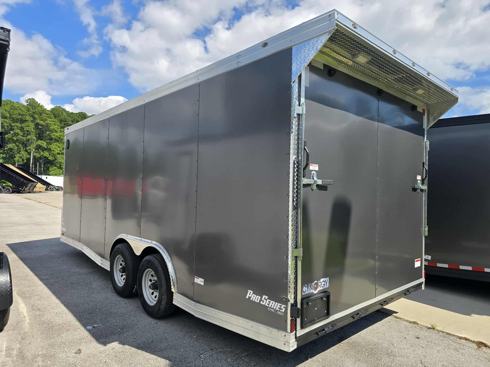 New 8.5x20Ta3 Enclosed Cargo\Car Hauler Trailer - Image 3