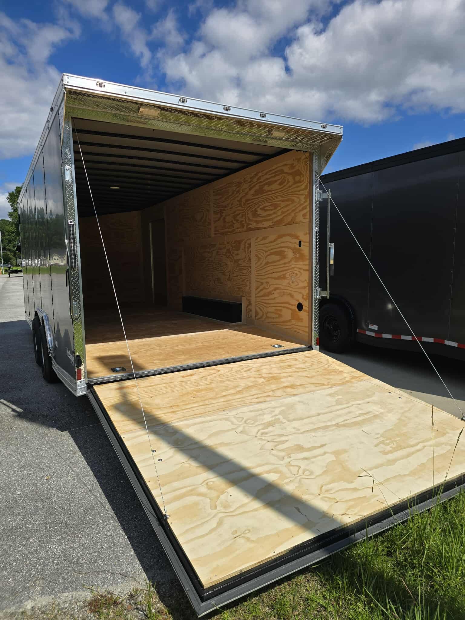 New 8.5x20Ta3 Enclosed Cargo\Car Hauler Trailer - Image 5