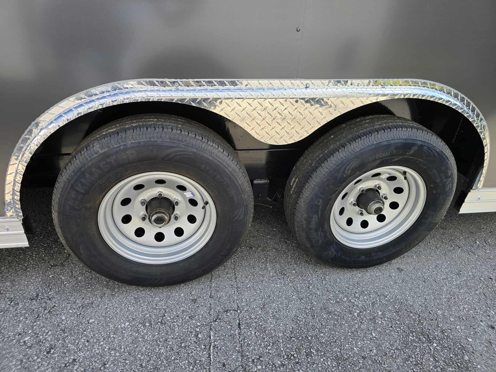 New 8.5x20Ta3 Enclosed Cargo\Car Hauler Trailer - Image 4