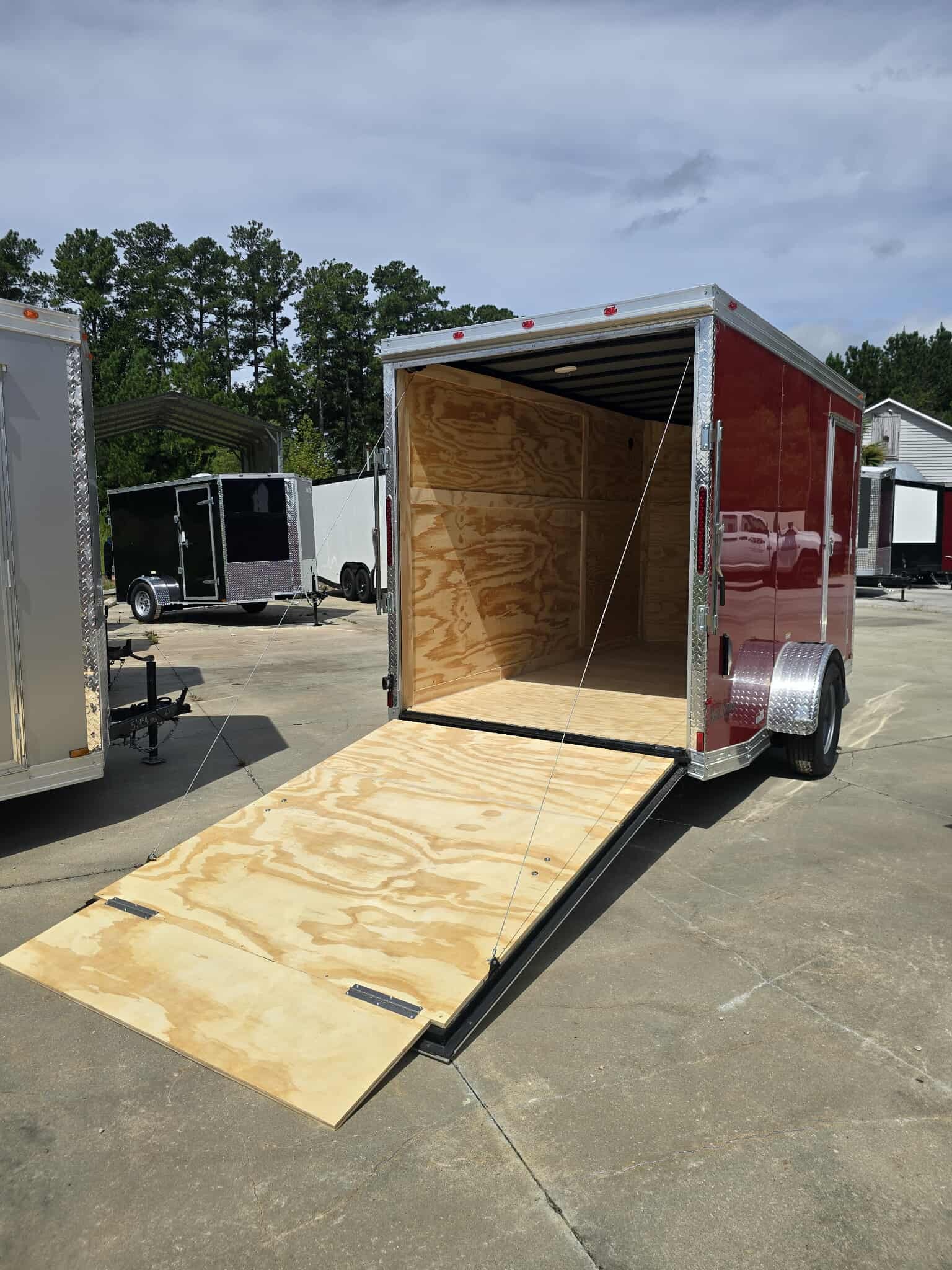 New Enclosed 6x12Sa Red Cargo Trailer - Image 4