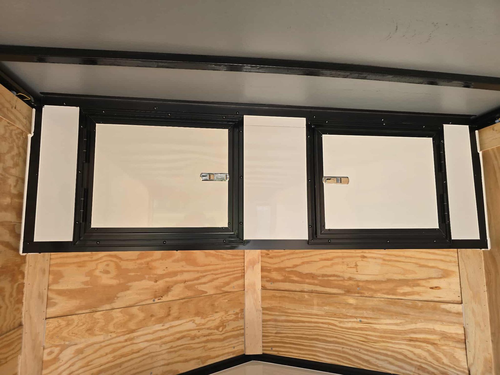 New Enclosed 6x12Sa Two Tone Cargo Trailer - Image 7