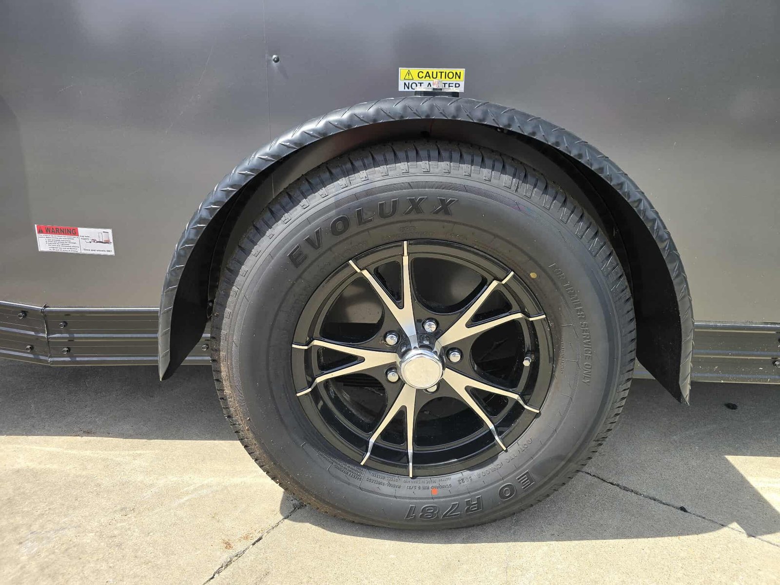 New Enclosed 6x12Sa Two Tone Cargo Trailer - Image 10