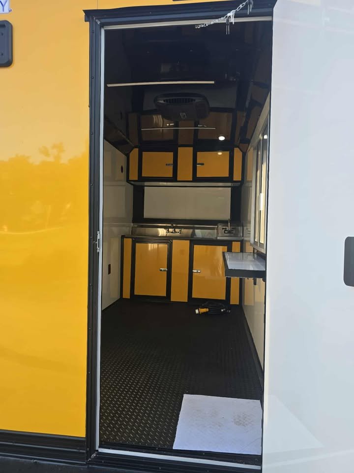 Concession 6x12 Yellow Trailer - Image 5