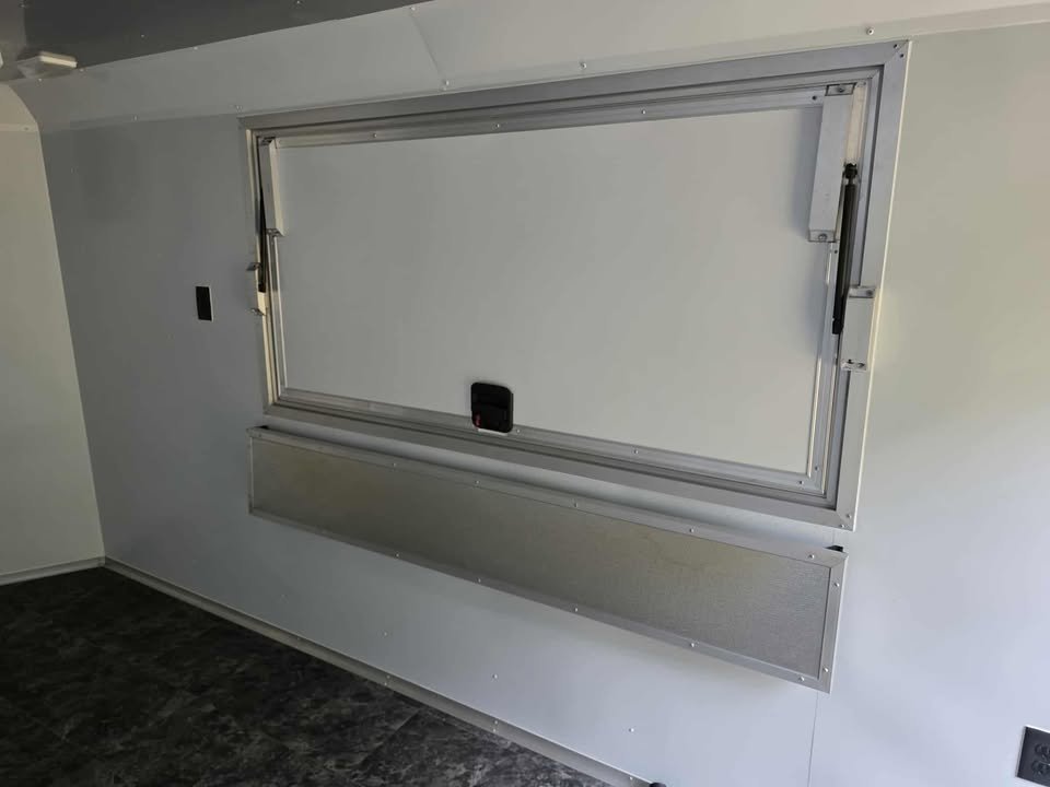 Vending 7x14 White Concession Trailer - Image 5