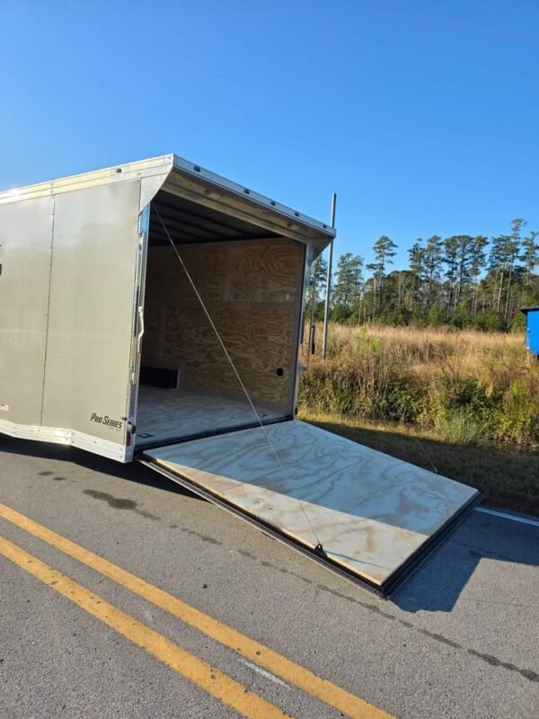 ENCLOSED 8.5×24 Dove Gray Car Hauler