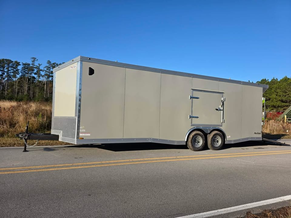 ENCLOSED 8.5×24 Dove Gray Car Hauler - Image 5