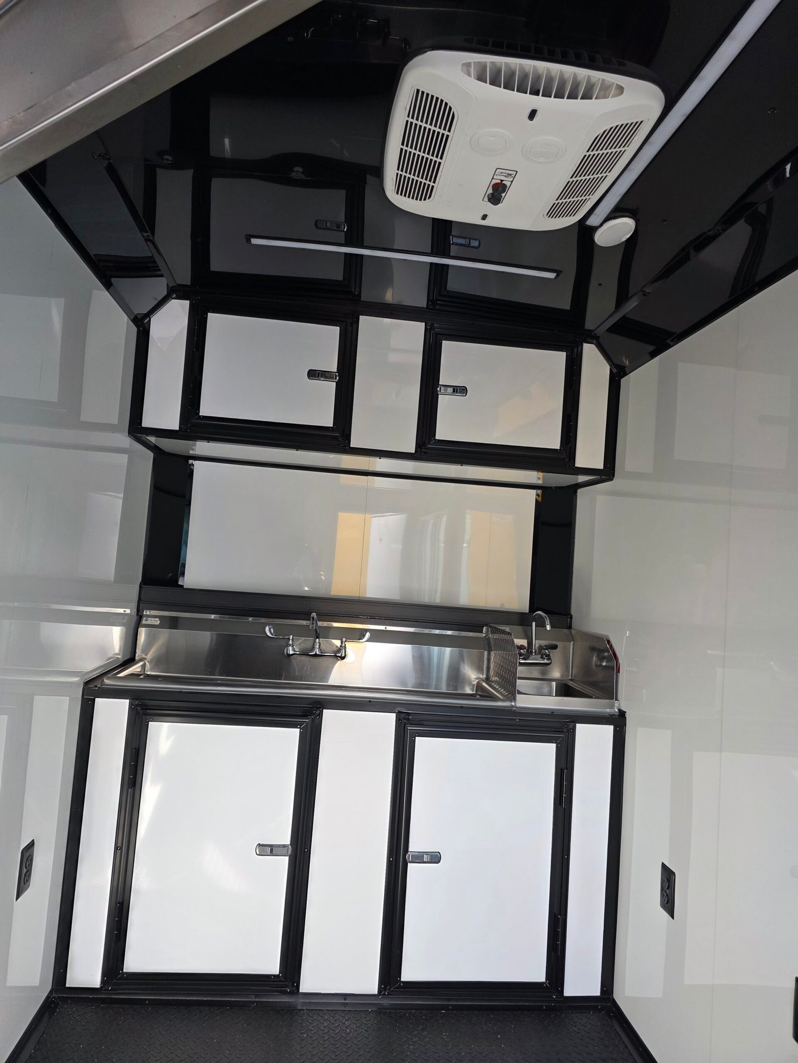 Concession 6×12 Rose Trailer - Image 10