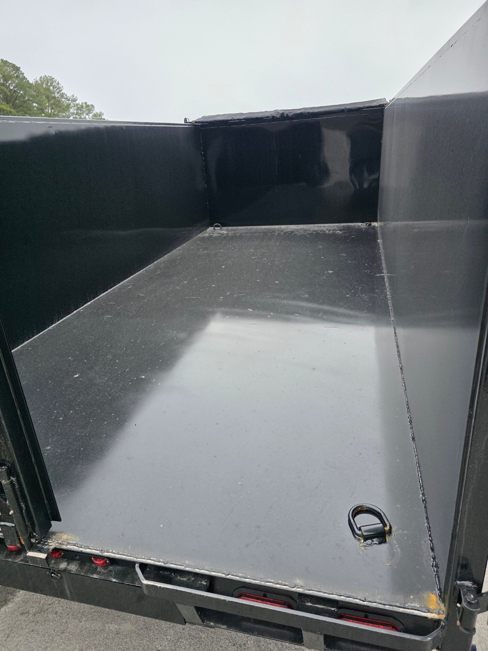 7x16 Black Dump Trailer - Image 8