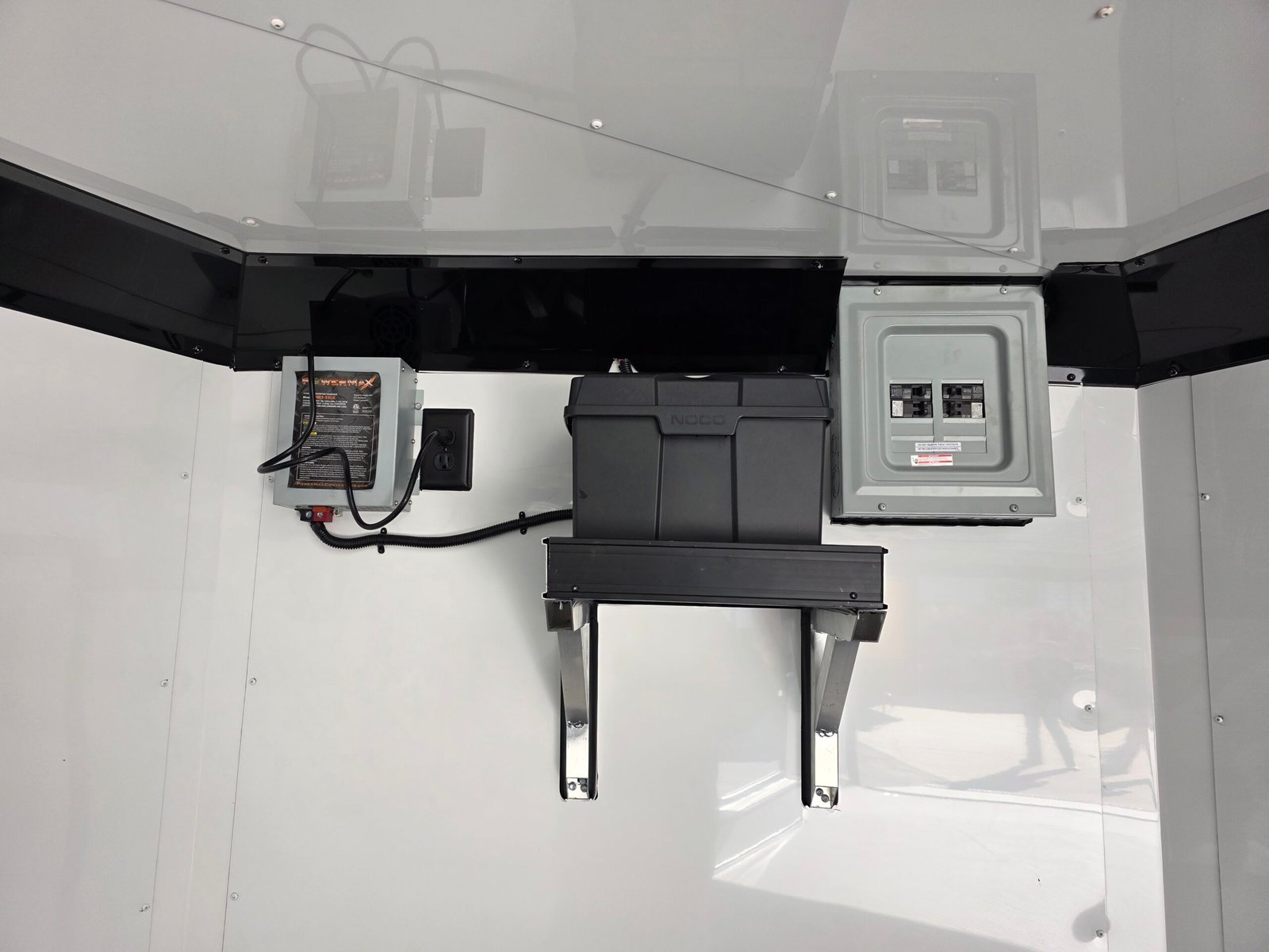 ENCLOSED 8.5×24 Black Car Hauler - Image 9