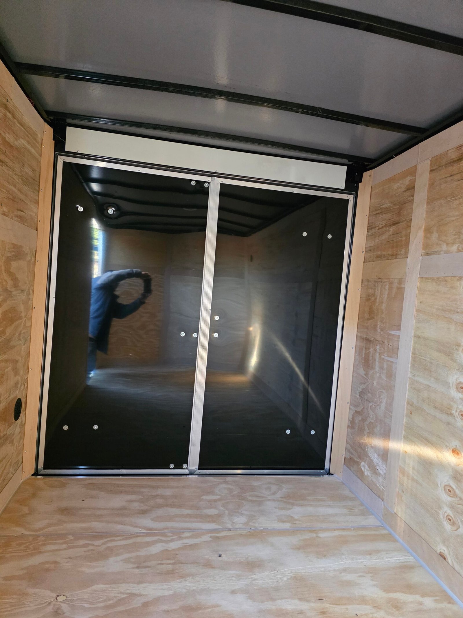 ENCLOSED 6x10 Cargo Trailer Black - Image 4