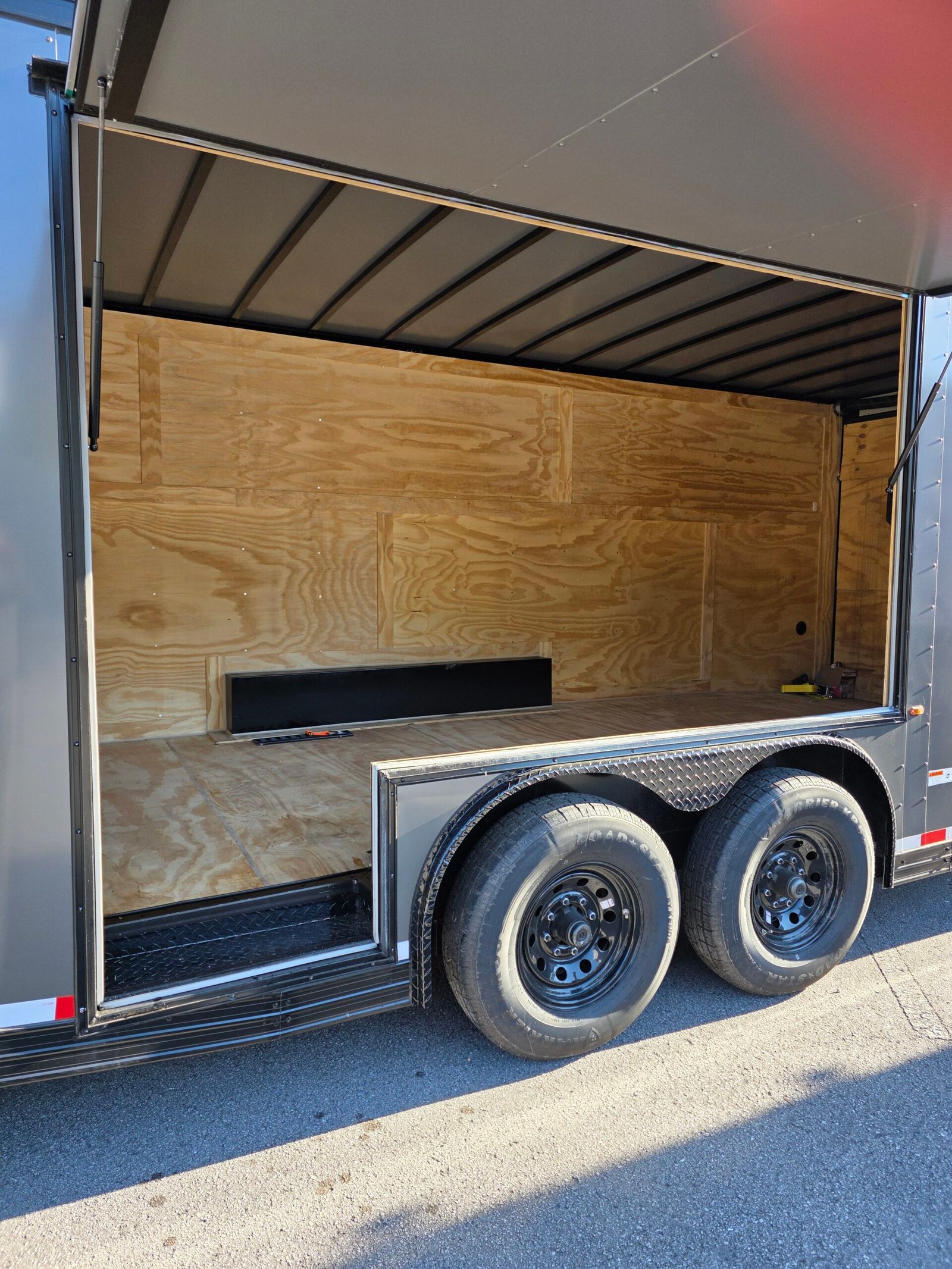 ENCLOSED 8.5×28 Charcoal Gray Car Hauler - Image 4