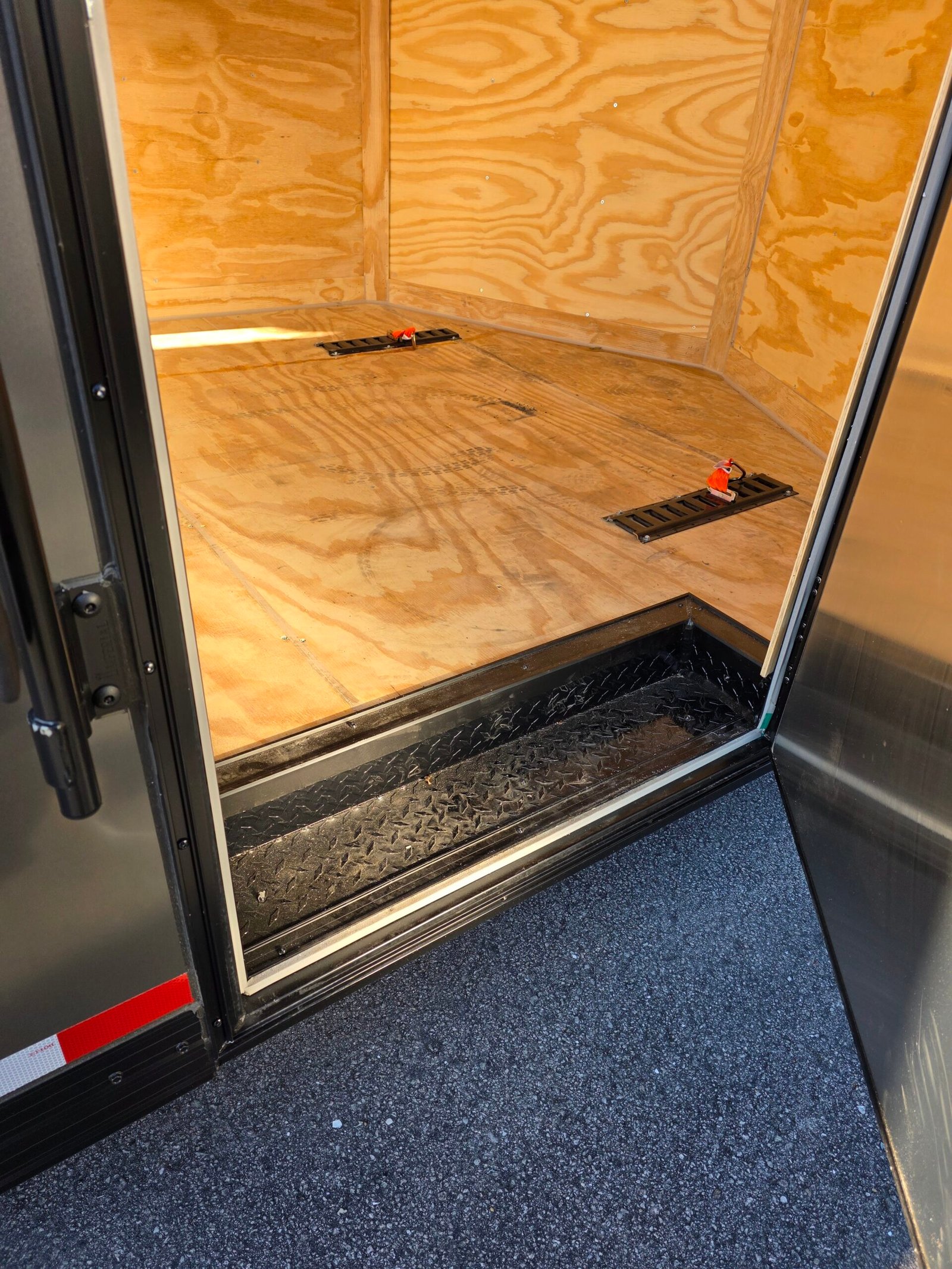 ENCLOSED 8.5×28 Charcoal Gray Car Hauler - Image 7