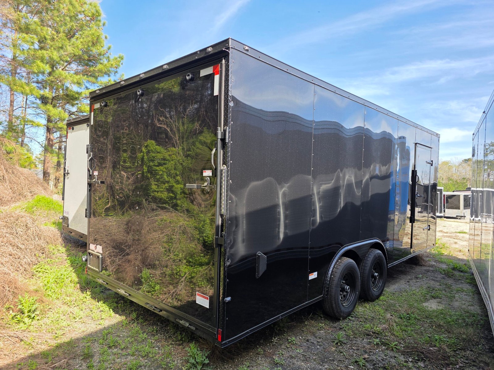 8.5×20 Enclosed Car Hauler for Sale – Black | 7