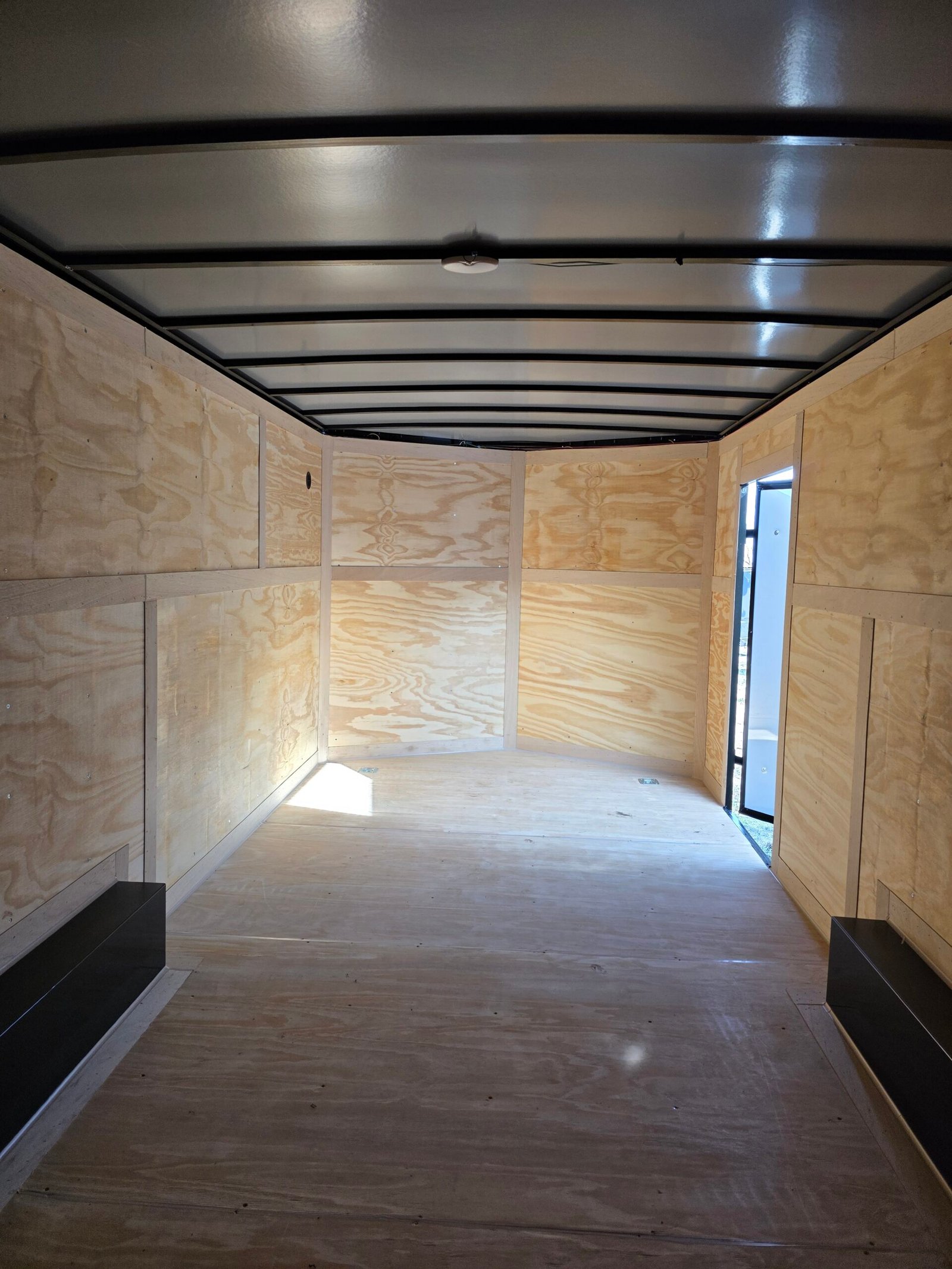 8.5×20 Enclosed Car Hauler for Sale – Black | 7
