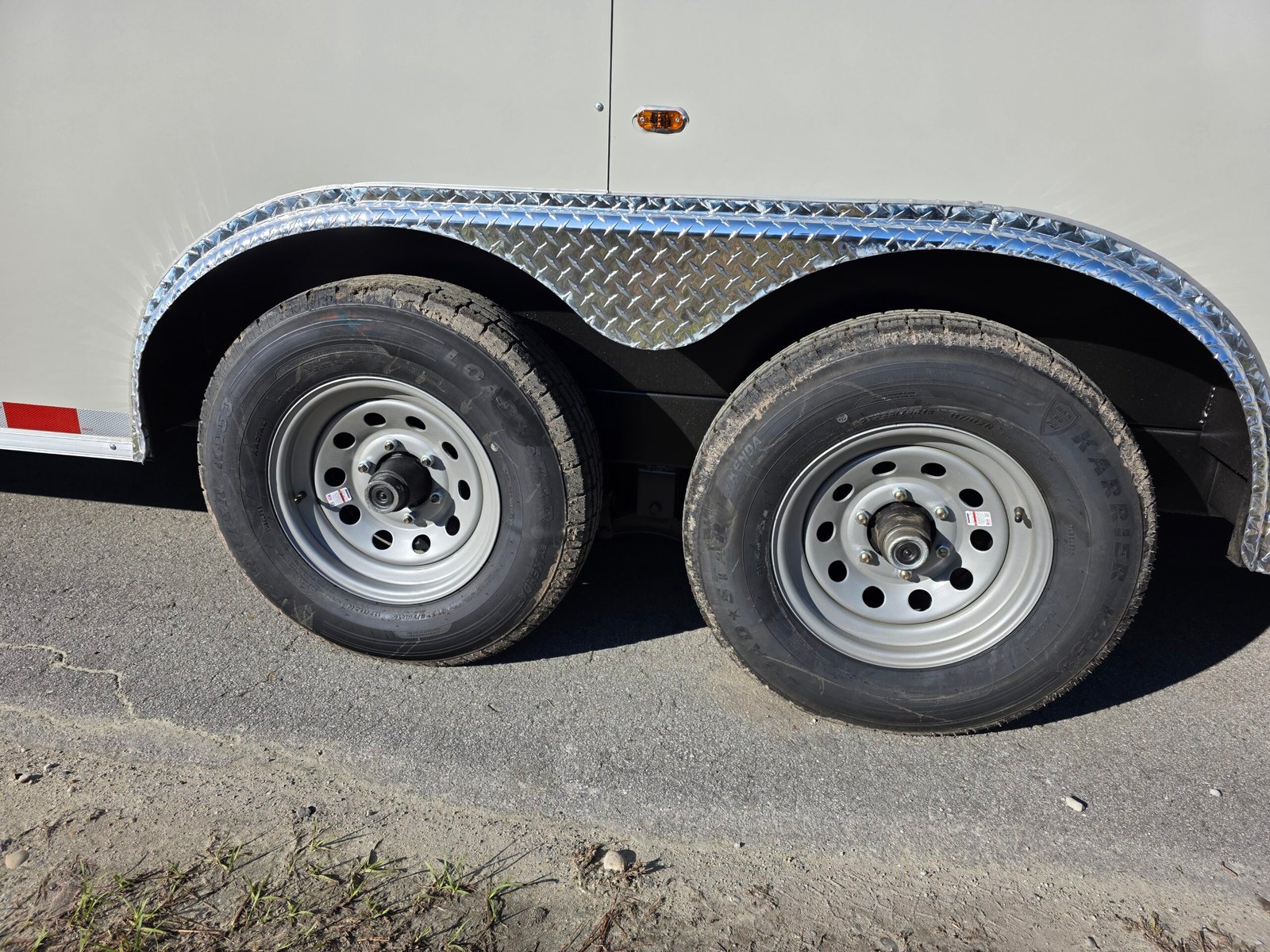 8.5×28 Enclosed Car Hauler for Sale – Dove Gray | 7