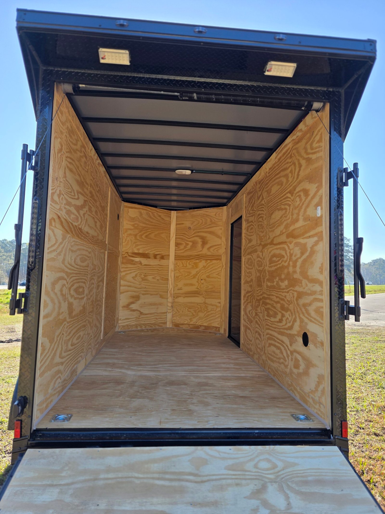 6×12 Enclosed Cargo Trailer – Black | 7