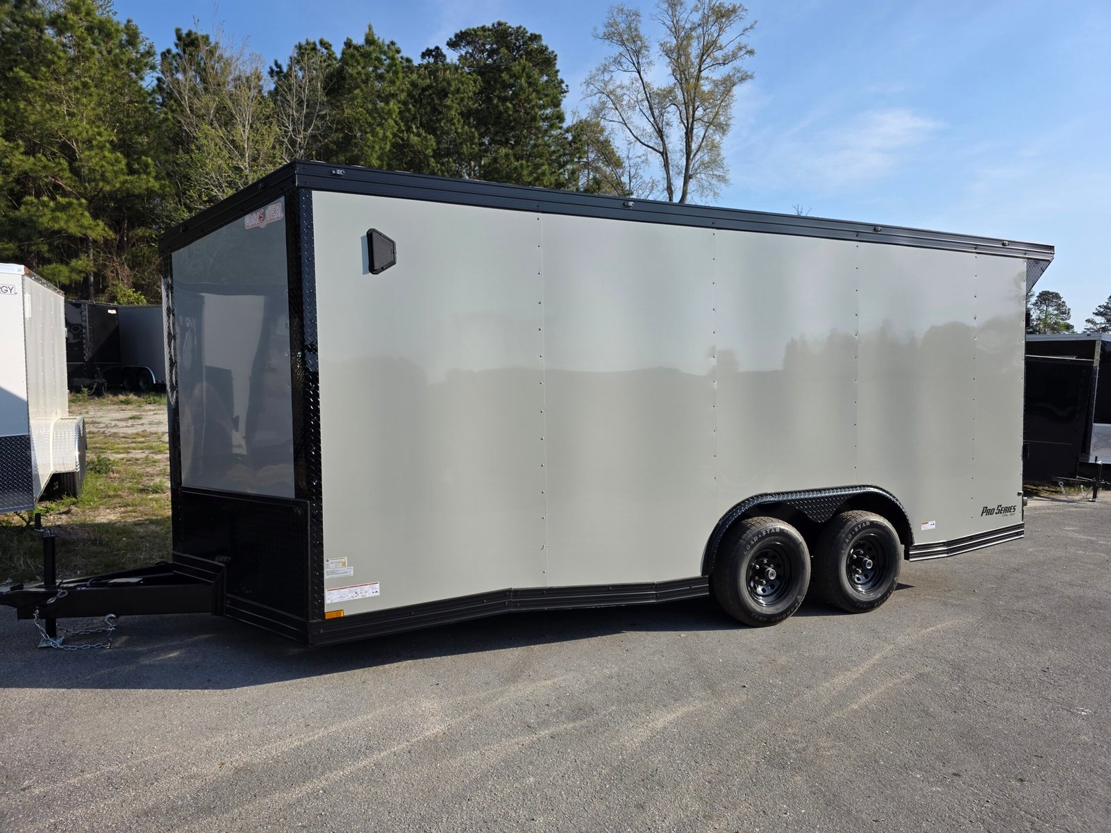 8.5×18 Enclosed Car Hauler for Sale – Dove Gray | 7
