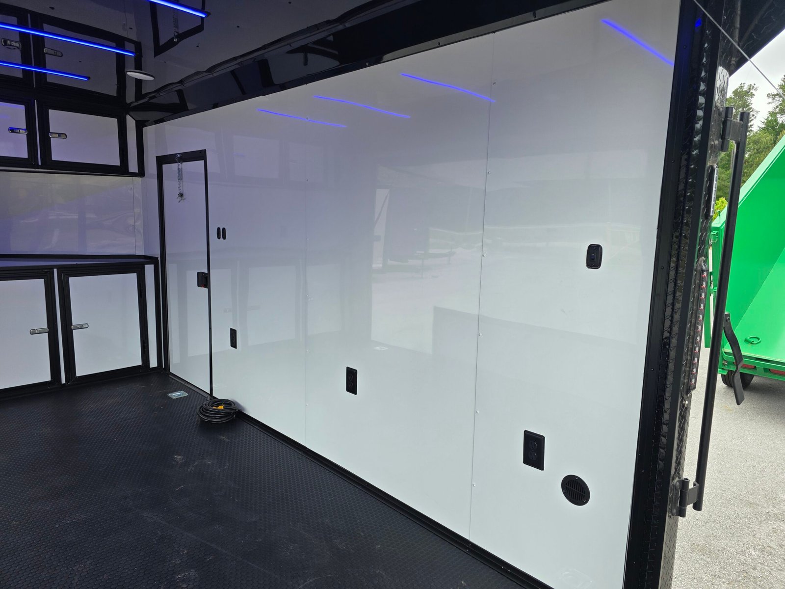 7×14 Enclosed Cargo Trailer – Black | 7