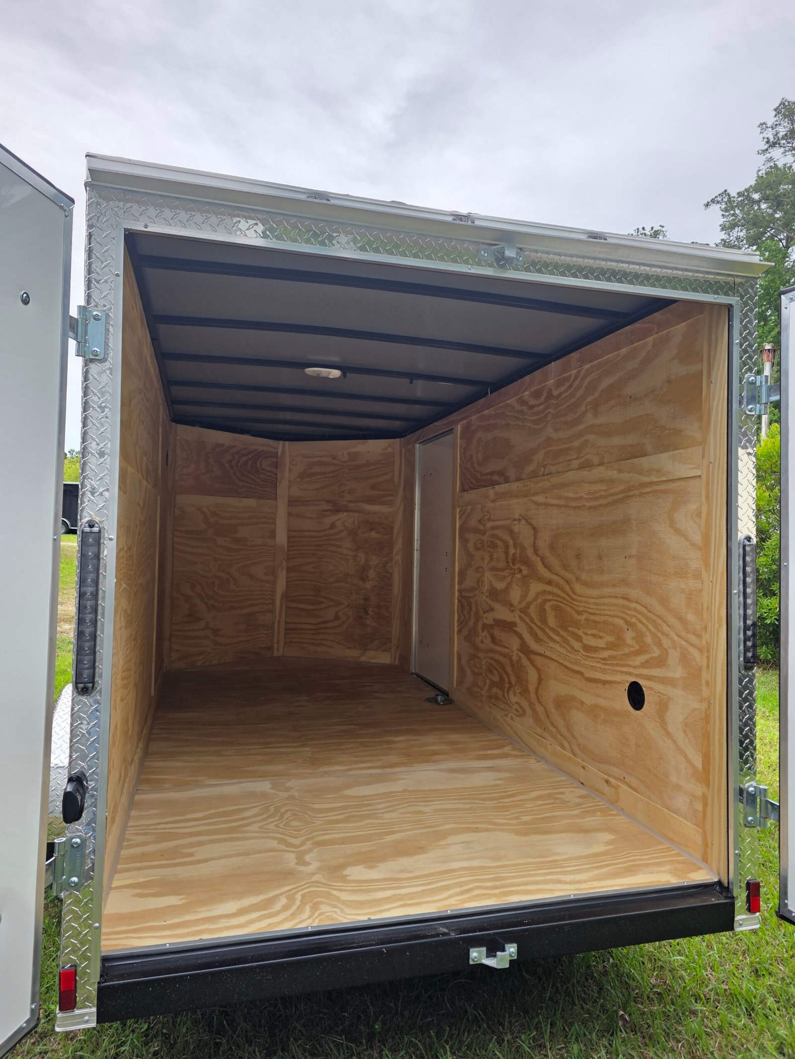 6×12 Enclosed Cargo Trailer for Sale – Silver | 6