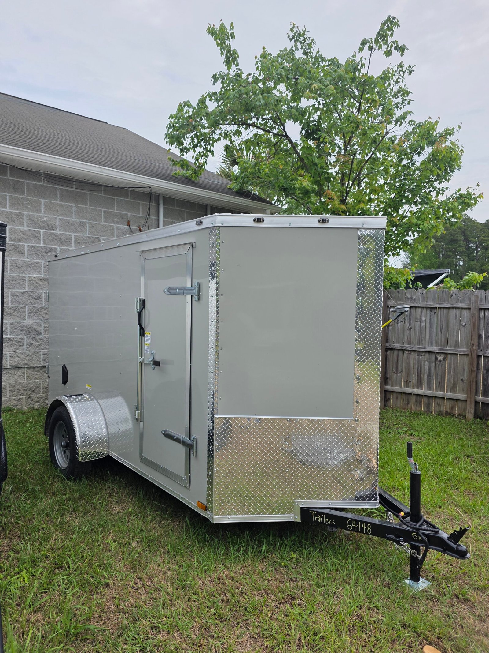 5×10 Enclosed Cargo Trailer – Dove Gray | Ramp Door | 5