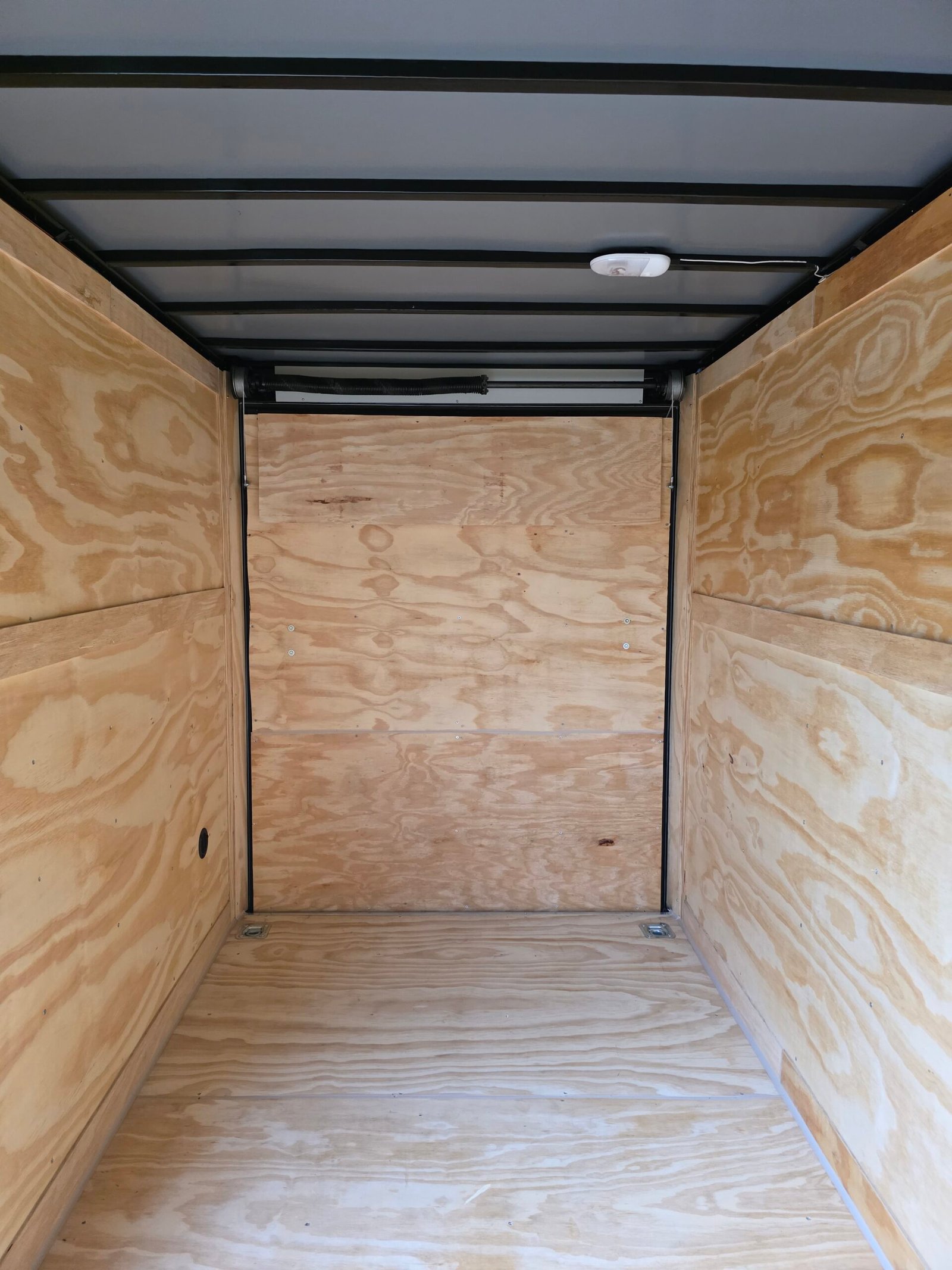 6×12 Enclosed Cargo Trailer – Silver | 7