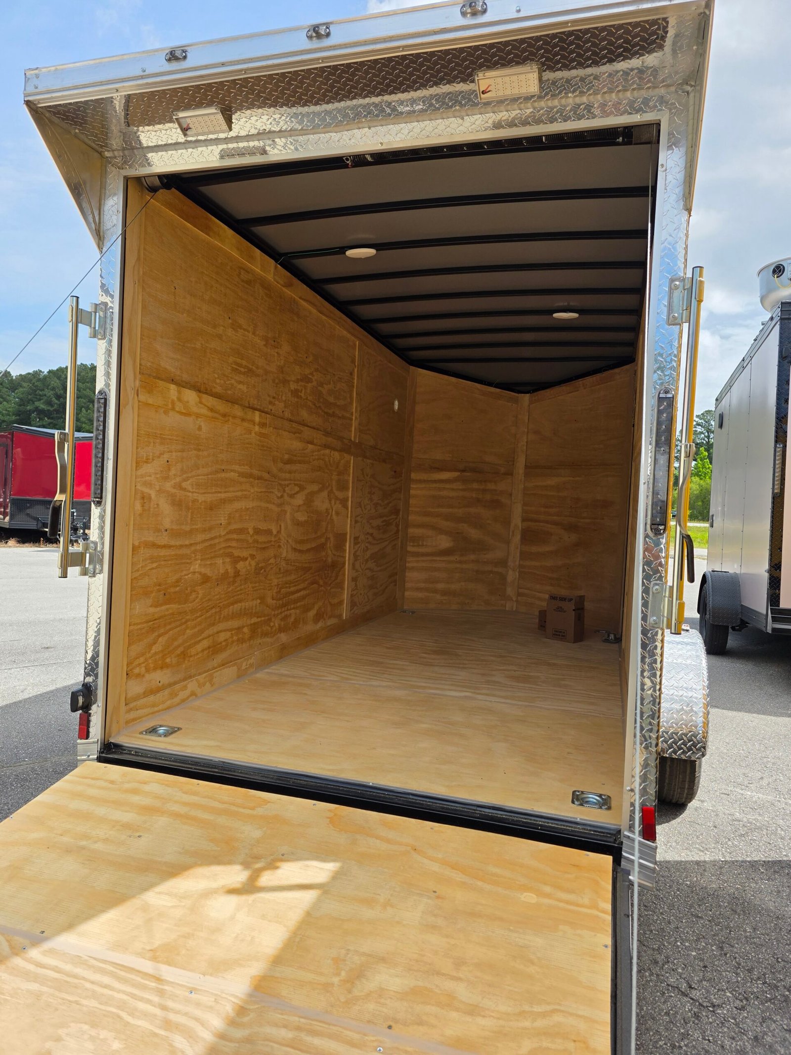 6×12 Enclosed Cargo Trailer – White | 6