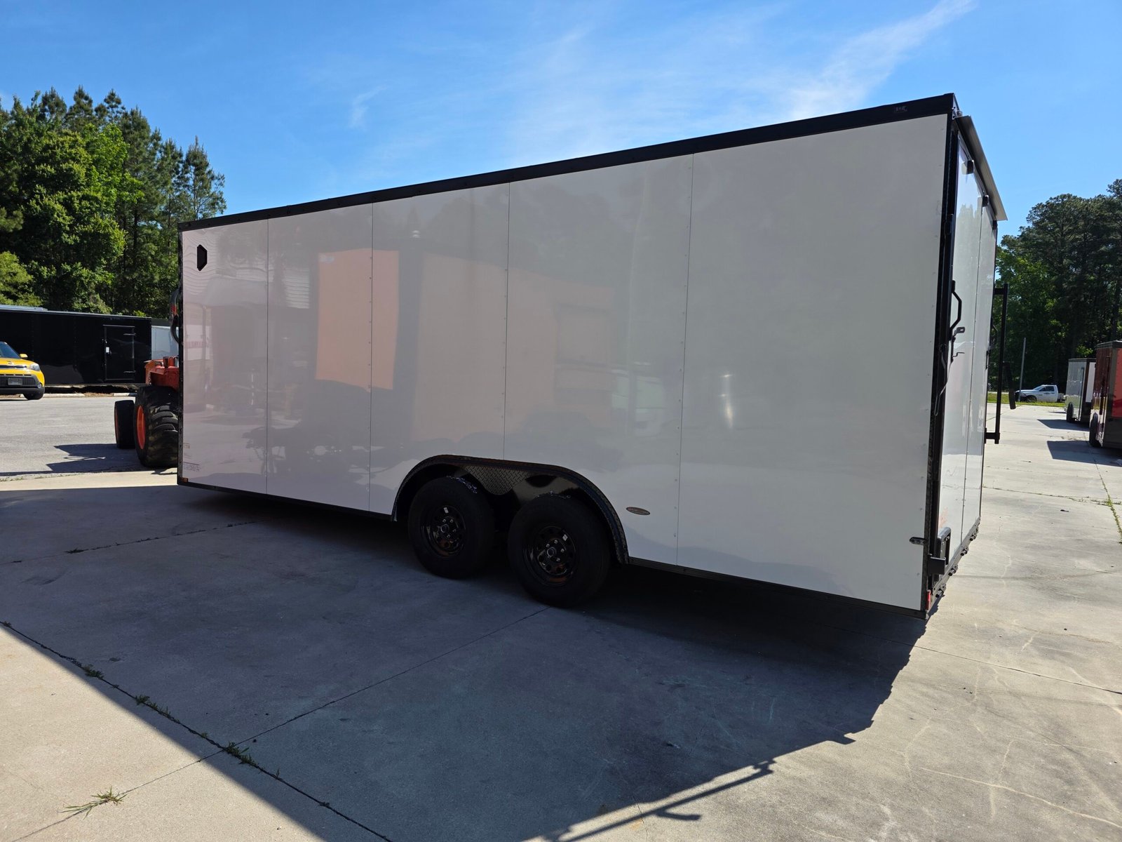 8.5×20 Car Hauler Trailer – White | 7